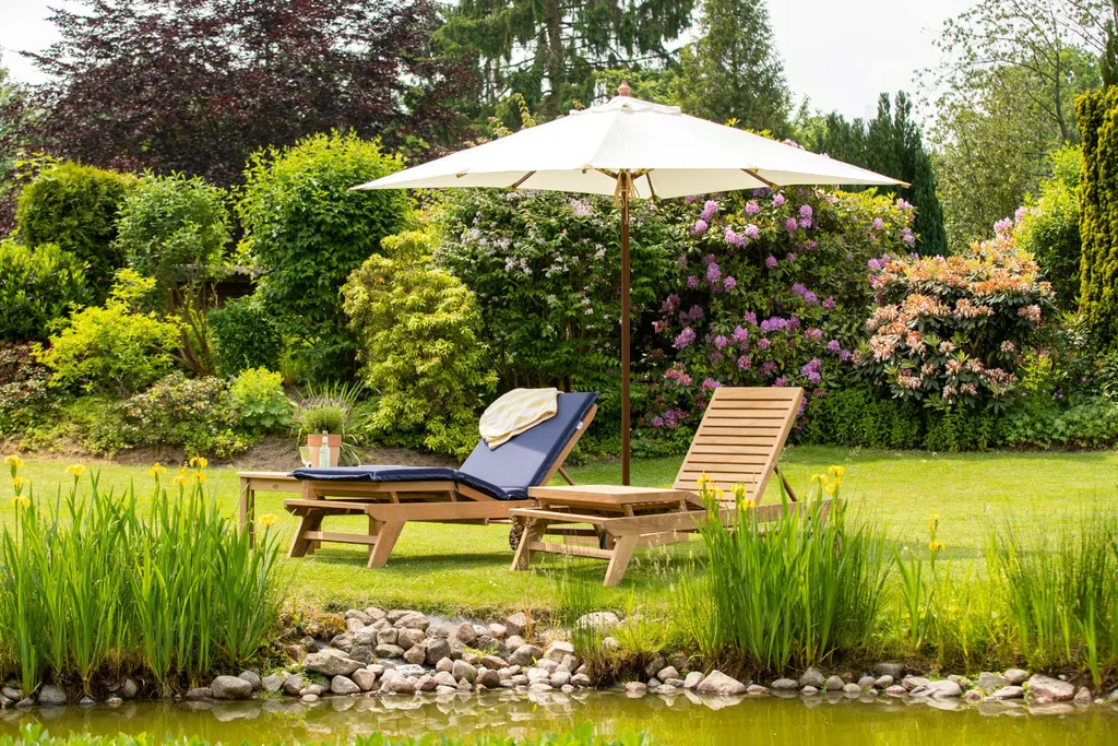 Sonnenschirm Runder Balkonschirm Grün 300 Cm Als Hochwertiger Schattenspender Gartenschirm Aus Holz Mit Windauslass & UPF 50+ 8 Sonnenschirm Runder Balkonschirm Grün 300 Cm Als Hochwertiger Schattenspender Gartenschirm Aus Holz Mit Windauslass & UPF 50+ – Bild 8