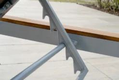 Merxx Gartenliege "Naxos" - Aluminiumgestell Silber Mit Akazienholz Und Textilbespannung Grau -Stil Beet Verkaufsgeschäft 55148af1dbbd584150e93757a9457bce