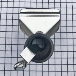 Hikeren Sonnenschirmhalter Klemme, Metall Balkonschirmhalter Schirmständer Für Balkon, Terrasse Oder Tischzaun Sonnenschirmklemme -Stil Beet Verkaufsgeschäft 9a3f67eee562a8c44ff5937e7e4a309f