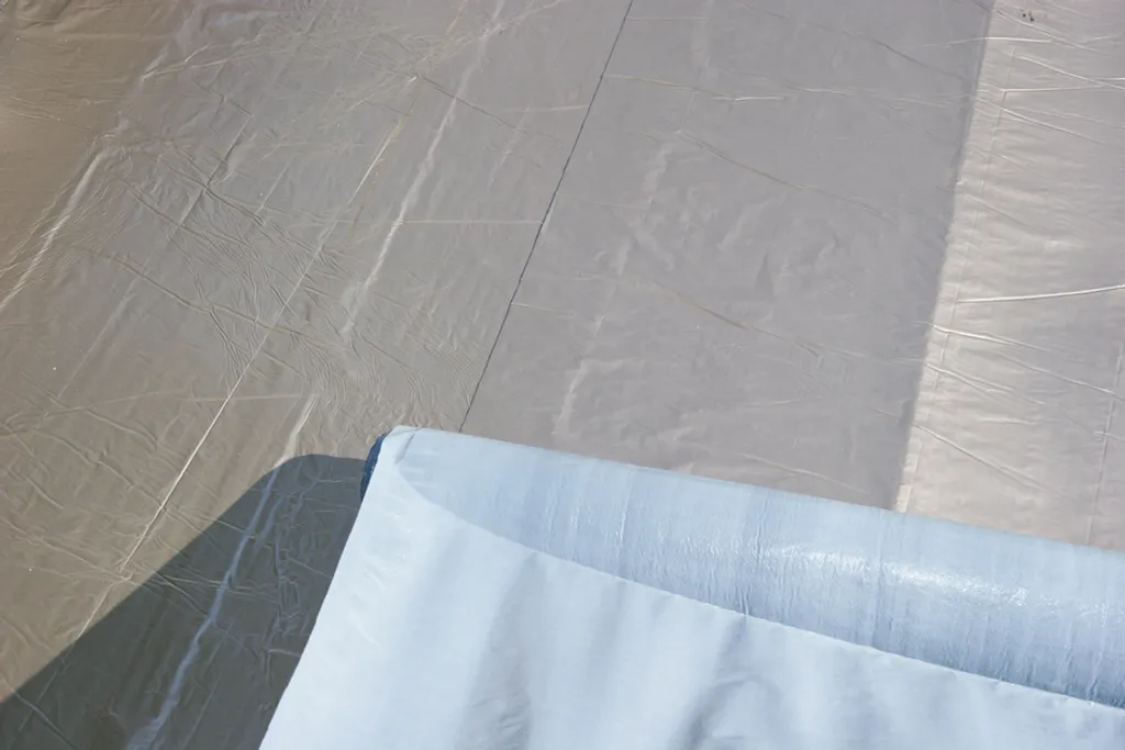 Selbstklebende Dachfolie Für Karibu Flachdächer Dunkelgrau 5 M² 4 Selbstklebende Dachfolie Für Karibu Flachdächer Dunkelgrau 5 M² – Bild 4