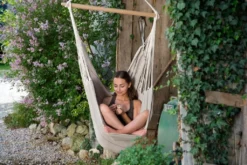 Hängematte / Hängesessel Amazonas Artista 160x130cm Sand 22 Hängematte / Hängesessel Amazonas Artista 160x130cm Sand -Stil Beet Verkaufsgeschäft b396cf60afa671c441954bf49ab04ced