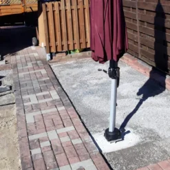 EINFEBEN Universal Bodenplatte Metall Sonnenschirmstaender Fuer Sonnenschirm Ampelschirm Kurbelschirm Bodentraeger Bodenanker Einfache Montage 16 X 16 Cm -Stil Beet Verkaufsgeschäft ba5df3a3132f2d99371edd9de6134040